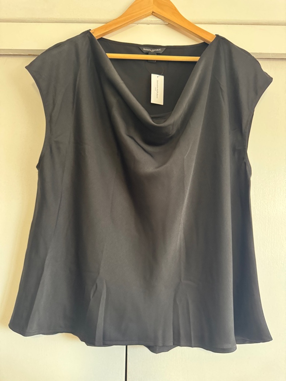 Banana Republic Sleeveless Cowl Neck Top - Black